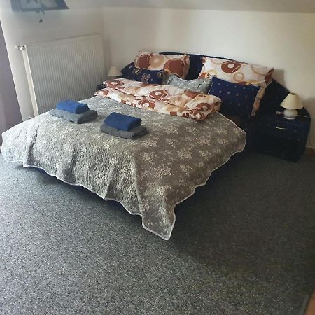 Apartman V Centre Mesta Мартин Екстериор снимка